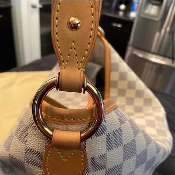 SOLD - Picture 4 of 9